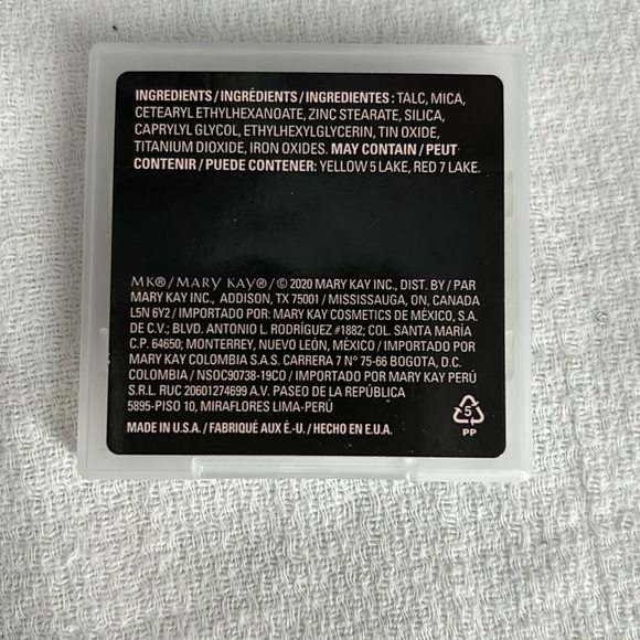 Glazed-Mary Kay Chromafusion Highlighter - Picture 2 of 2